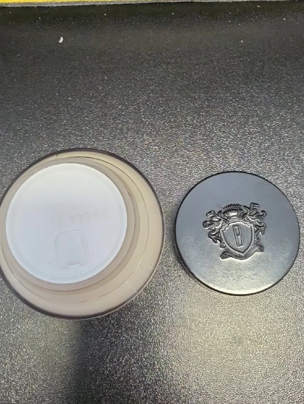 Bobbi Brown nourishing face